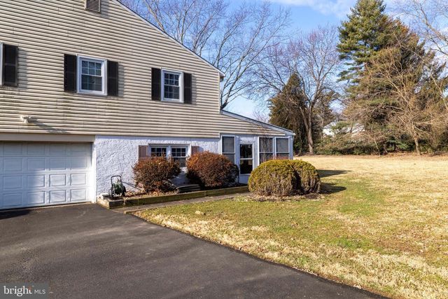 610 WADE AVE, Horsham, PA 19044