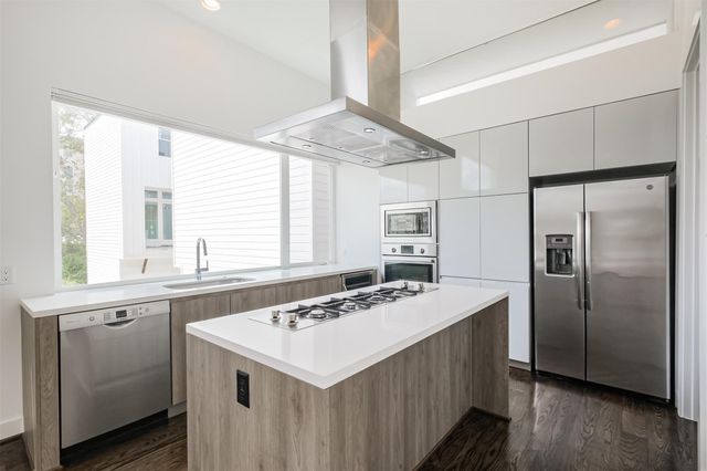 1157 W 18th Street, Houston, TX 77008