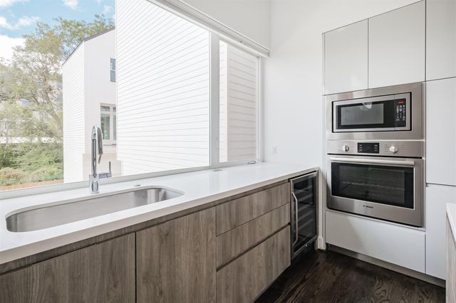 1157 W 18th Street, Houston, TX 77008