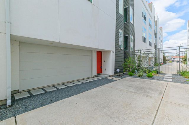 1157 W 18th Street, Houston, TX 77008