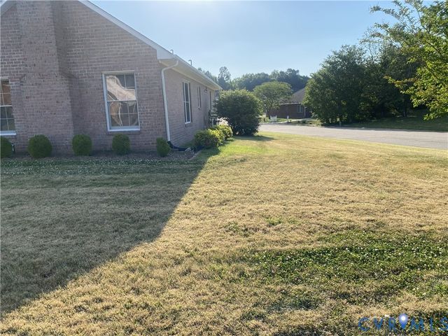400 Stone Hearth Ct, Hopewell, VA 23860