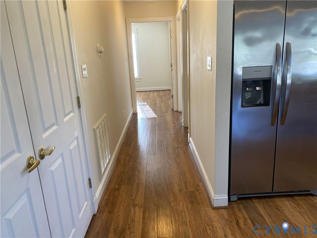 400 Stone Hearth Ct, Hopewell, VA 23860