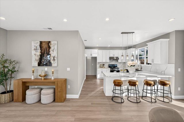 861 Connie Lane, San Jose, CA 95122