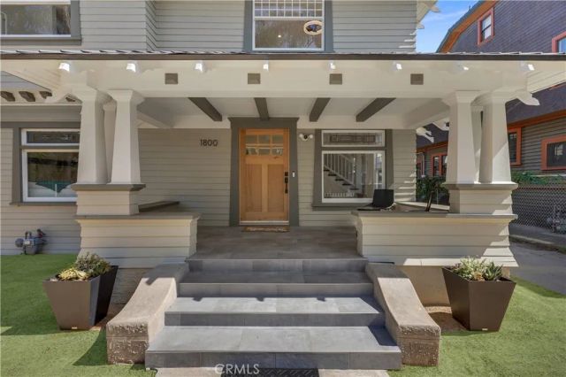 1800 Oxford., Los Angeles, CA 90006