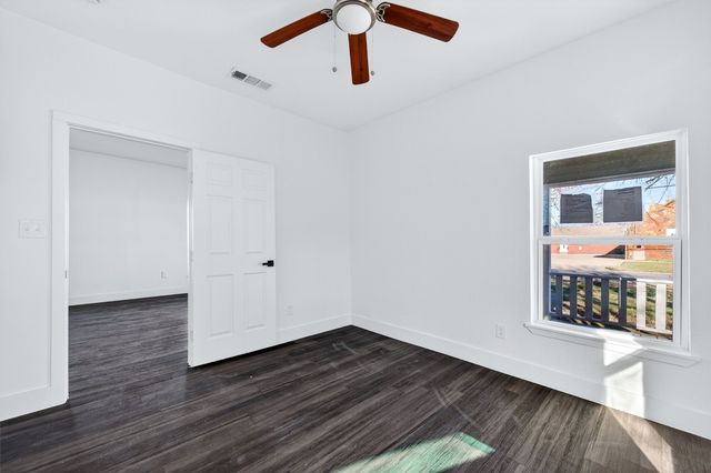 710 E Lamar Street, Sherman, TX 75090