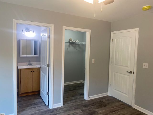 124 Laura Jane Lane, Gray Court, SC 29645