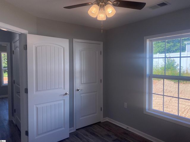 124 Laura Jane Lane, Gray Court, SC 29645