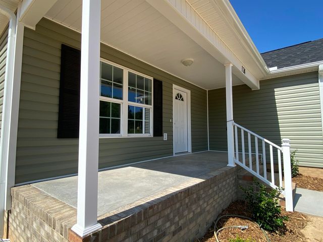 124 Laura Jane Lane, Gray Court, SC 29645