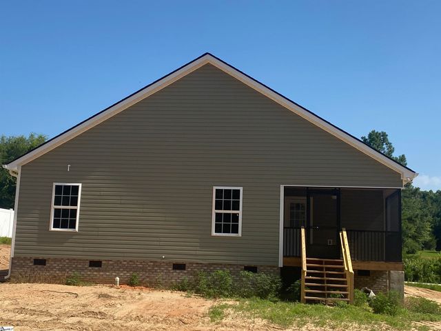 124 Laura Jane Lane, Gray Court, SC 29645