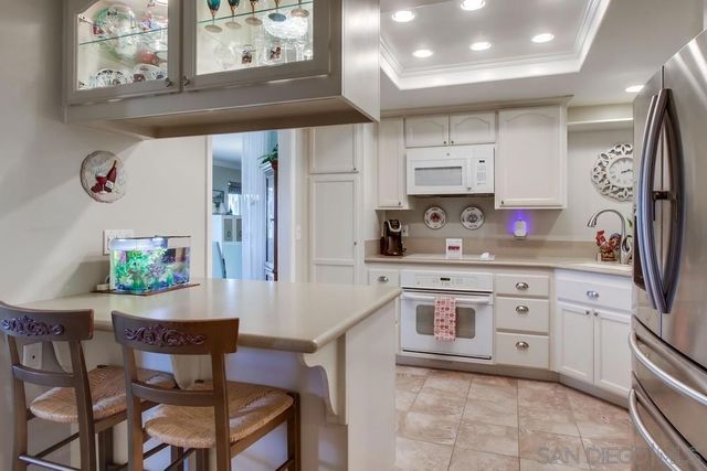 1024 La Tierra Dr, San Marcos, CA 92078