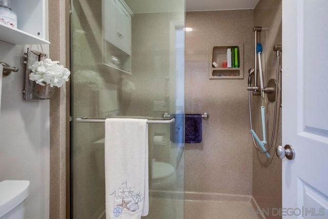 1024 La Tierra Dr, San Marcos, CA 92078