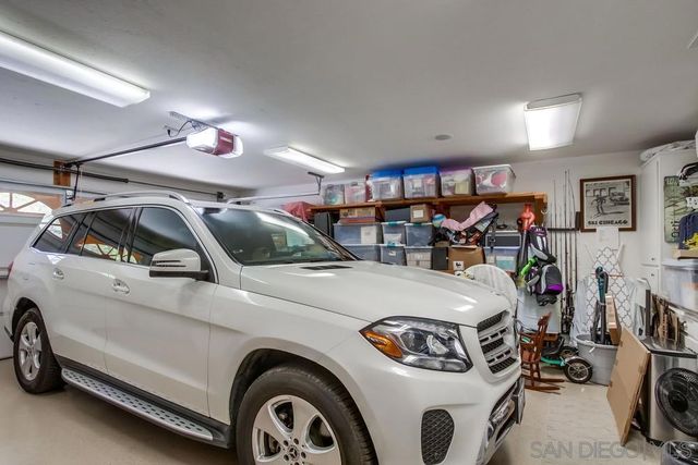 1024 La Tierra Dr, San Marcos, CA 92078