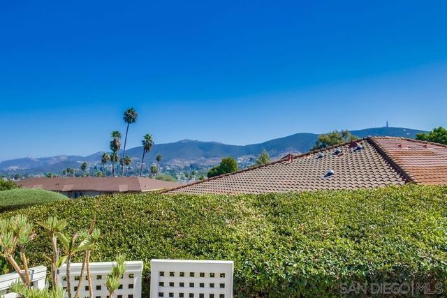 1024 La Tierra Dr, San Marcos, CA 92078