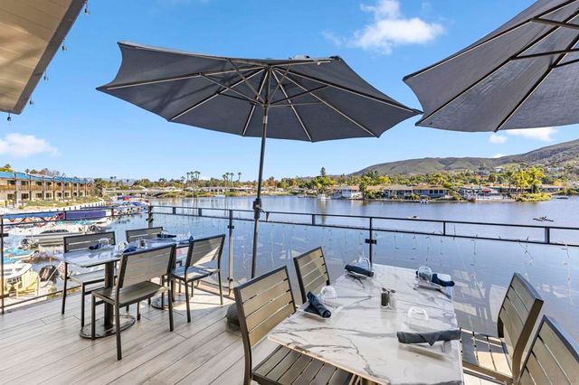 1024 La Tierra Dr, San Marcos, CA 92078