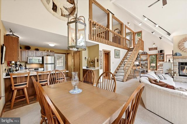 51 FORREST ST, Basye, VA 22810