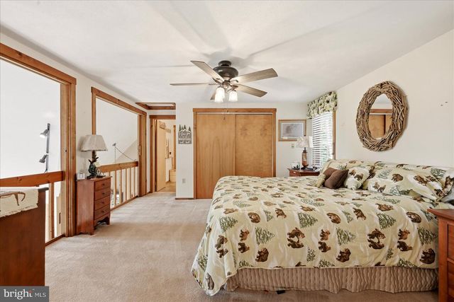 51 FORREST ST, Basye, VA 22810