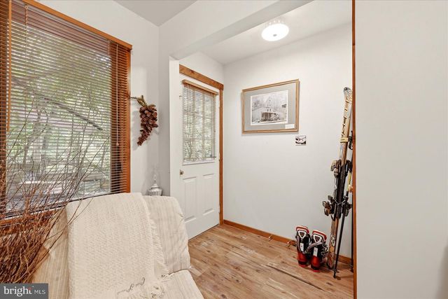 51 FORREST ST, Basye, VA 22810