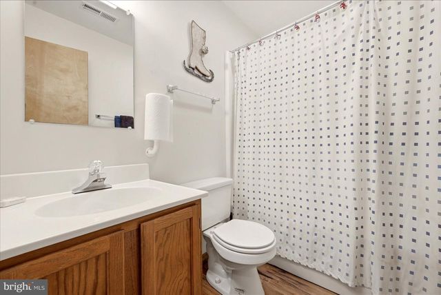51 FORREST ST, Basye, VA 22810