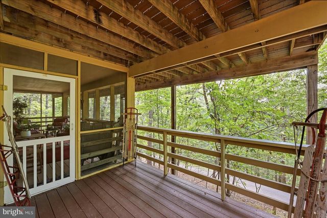 51 FORREST ST, Basye, VA 22810