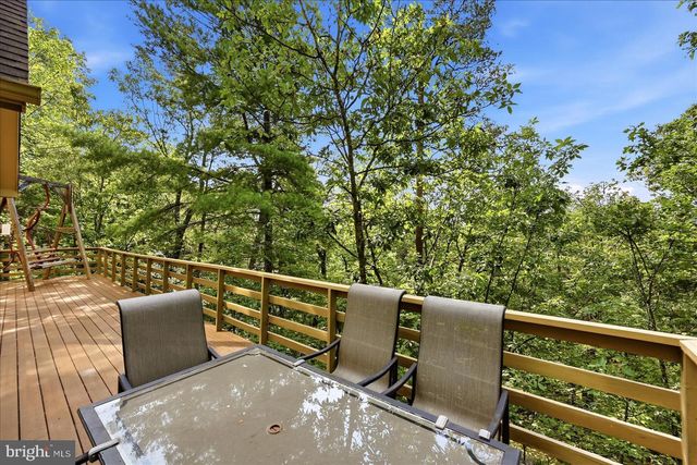 51 FORREST ST, Basye, VA 22810