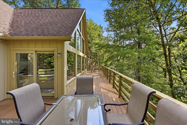 51 FORREST ST, Basye, VA 22810