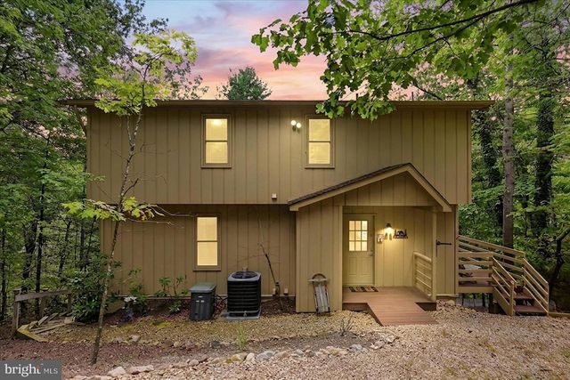51 FORREST ST, Basye, VA 22810