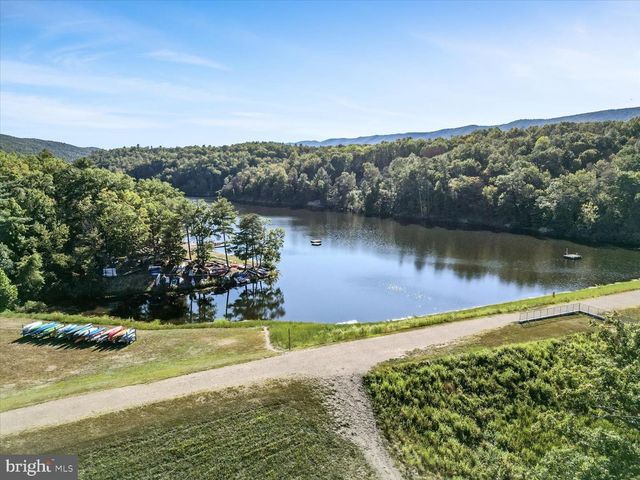 51 FORREST ST, Basye, VA 22810