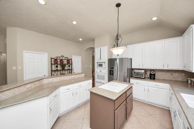 4139 Lakeshore Forest Drive, Missouri City, TX 77459