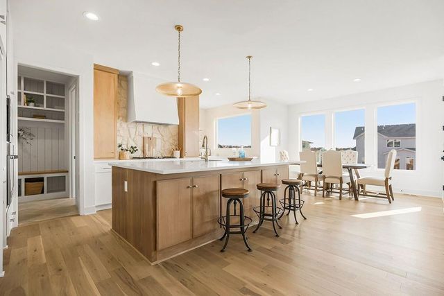 16433 S Penrose Lane, Olathe, KS 66062