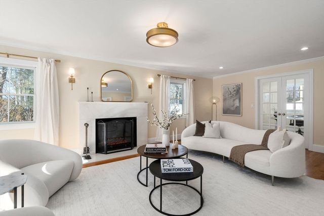 150 Country Club Rd, Newton, MA 02459