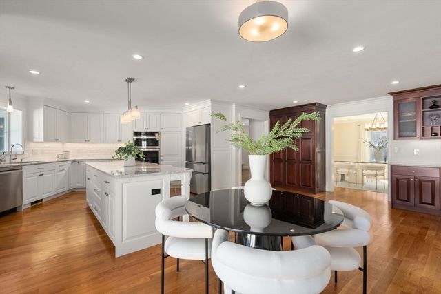 150 Country Club Rd, Newton, MA 02459