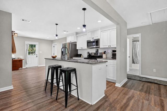 224 Columbia Avenue NW, Aiken, SC 29801
