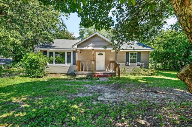 224 Columbia Avenue NW, Aiken, SC 29801