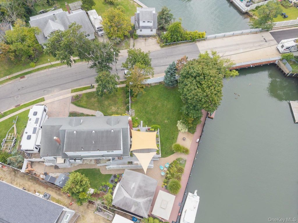 15 E Lincoln Avenue, Massapequa, NY 11758 — photo 3