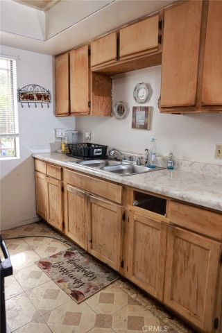 10323 Hickory, Los Angeles, CA 90002