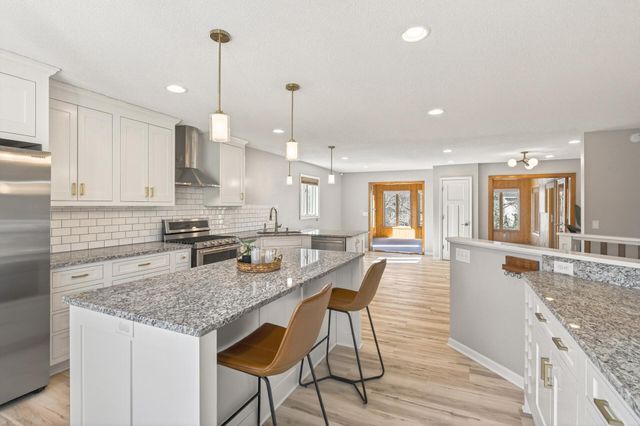 10544 Lee Drive, Eden Prairie, MN 55347