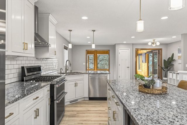 10544 Lee Drive, Eden Prairie, MN 55347