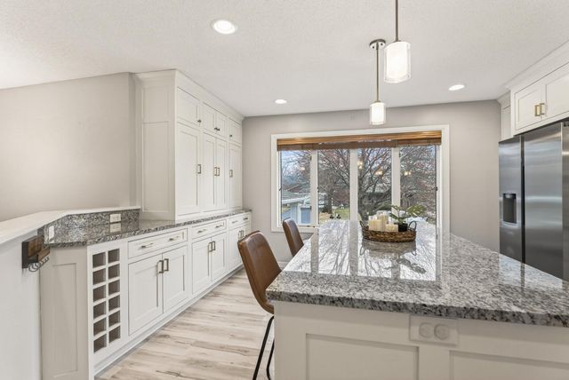 10544 Lee Drive, Eden Prairie, MN 55347