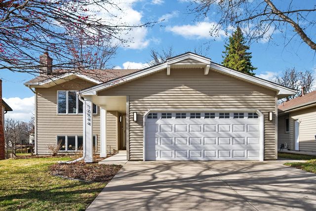 10544 Lee Drive, Eden Prairie, MN 55347