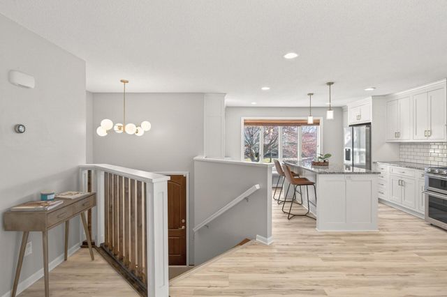 10544 Lee Drive, Eden Prairie, MN 55347