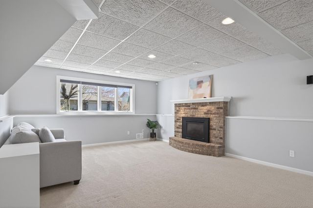 10544 Lee Drive, Eden Prairie, MN 55347