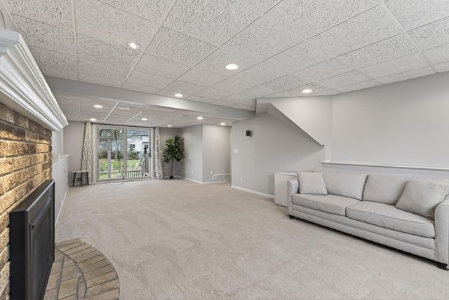 10544 Lee Drive, Eden Prairie, MN 55347