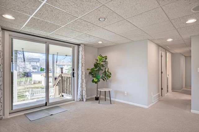 10544 Lee Drive, Eden Prairie, MN 55347