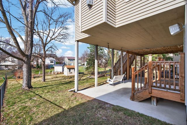 10544 Lee Drive, Eden Prairie, MN 55347