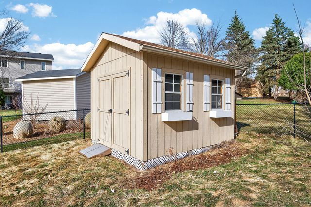 10544 Lee Drive, Eden Prairie, MN 55347