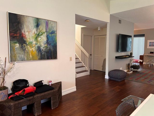 6754 Via Regina, Boca Raton, FL 33433
