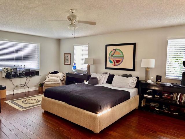 6754 Via Regina, Boca Raton, FL 33433