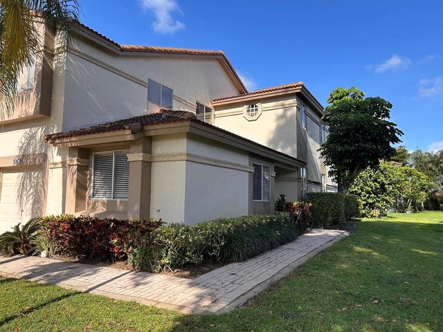 6754 Via Regina, Boca Raton, FL 33433