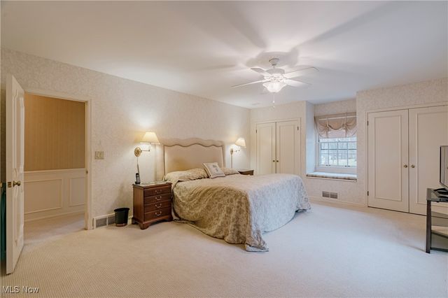 305 Hampshire Road, Akron, OH 44313