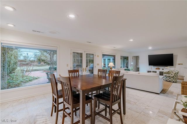 305 Hampshire Road, Akron, OH 44313